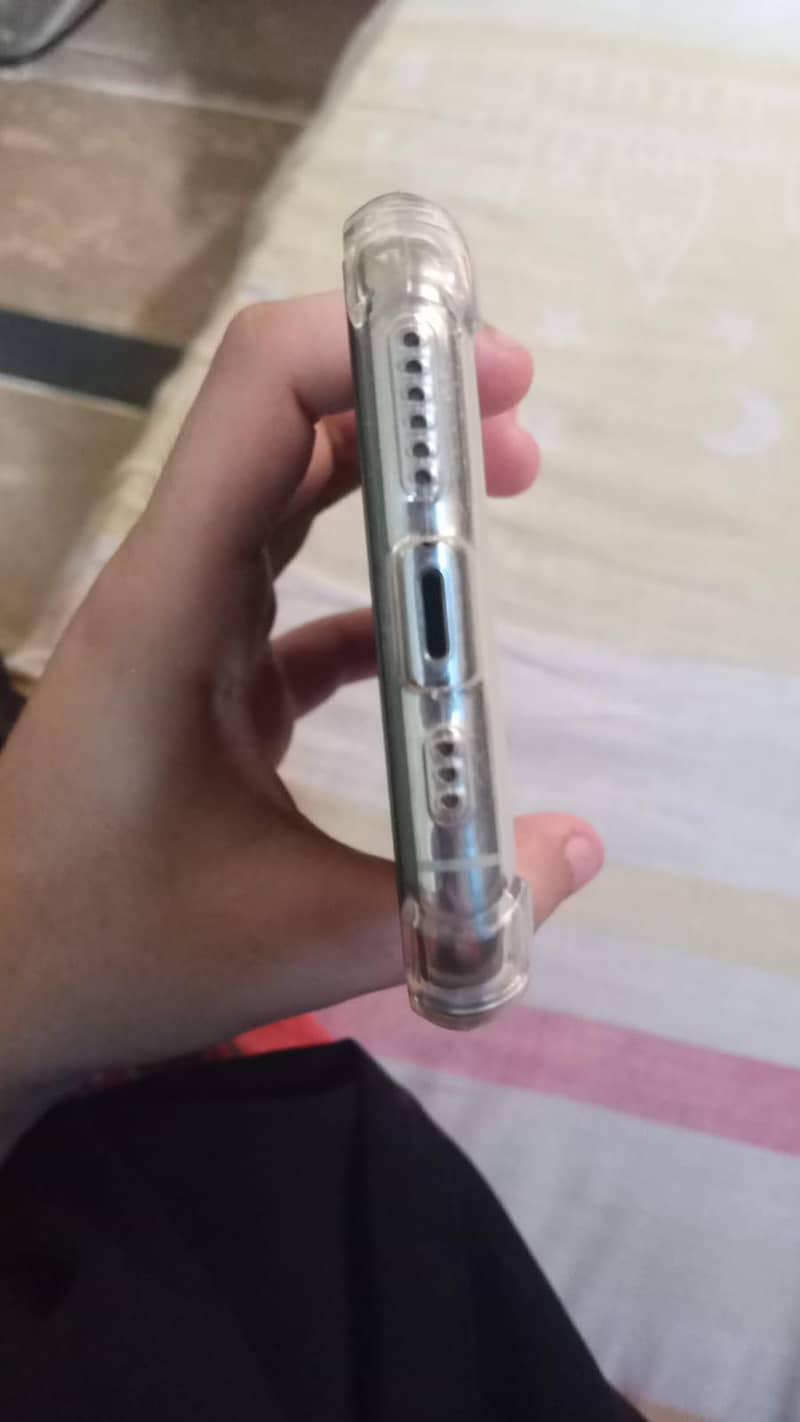 Apple iPhone 11 Pro 5
