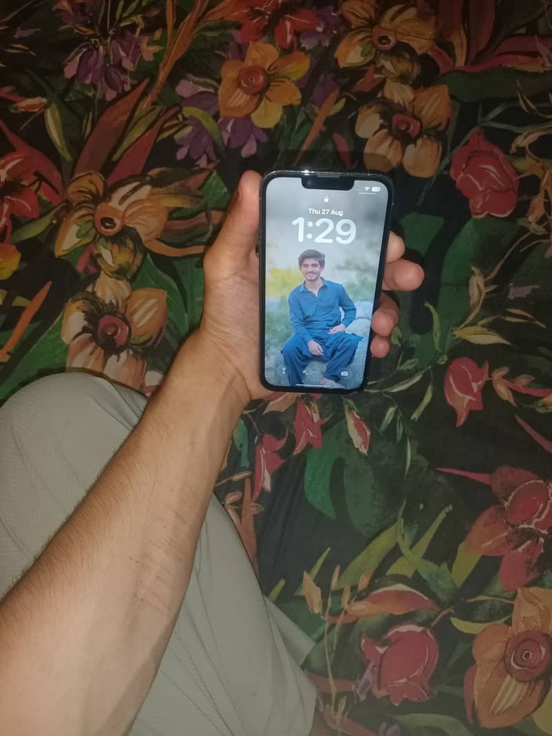 Apple iPhone 13 Pro 3