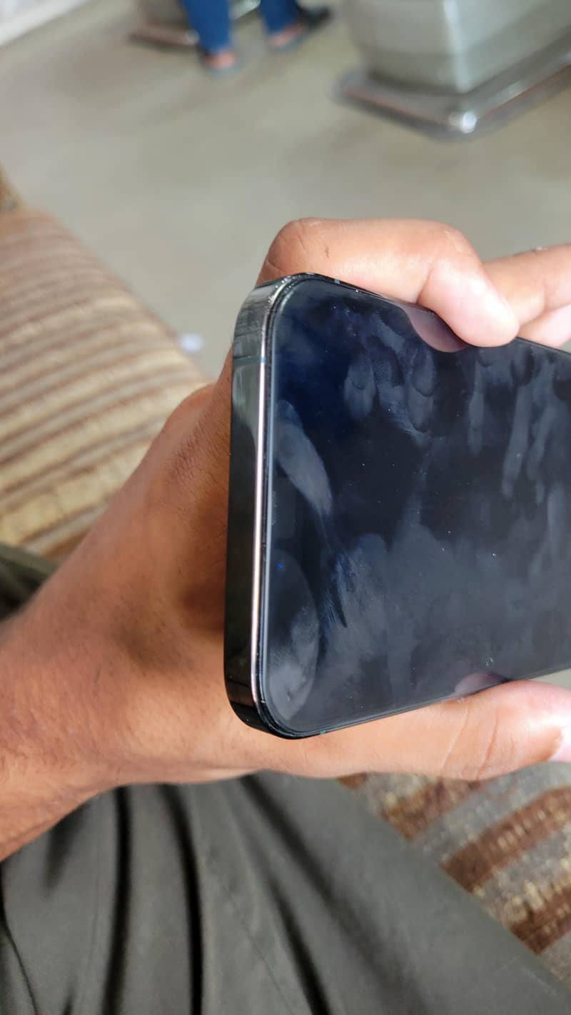 Apple iPhone 13 Pro Max 5
