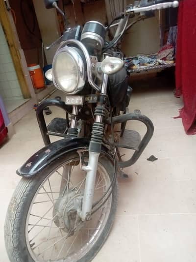 Suzuki GS 150 urgent sale Paiso ki need he