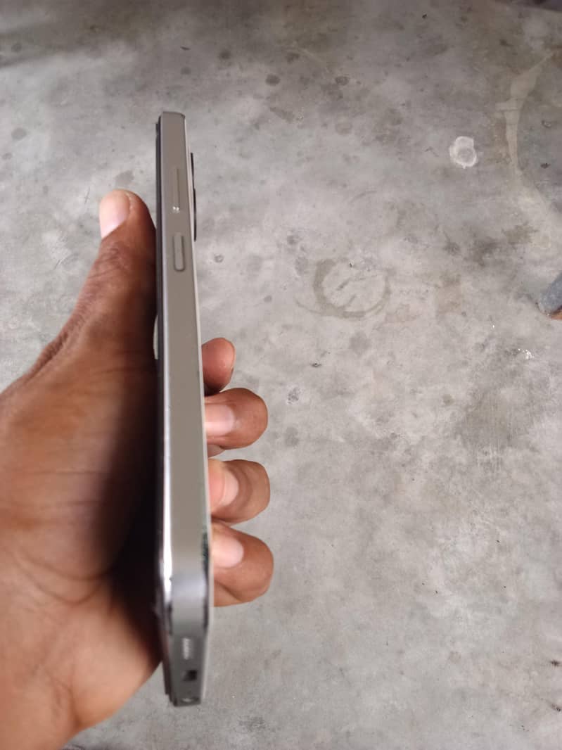 Dcode Bold 4 4