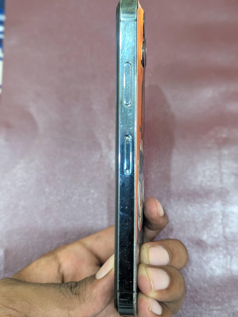 Apple iPhone X 3