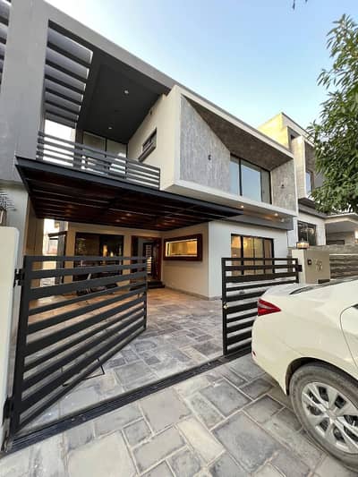 10 Marla Elegant Design House for sale