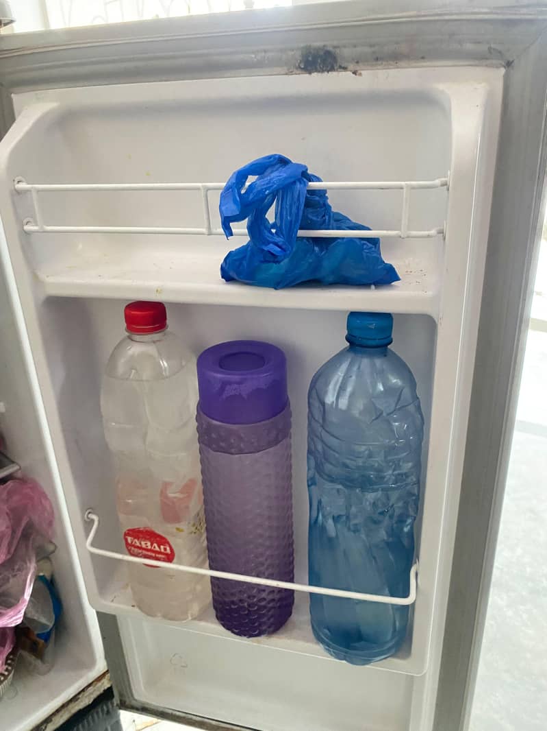 small size fridge 2