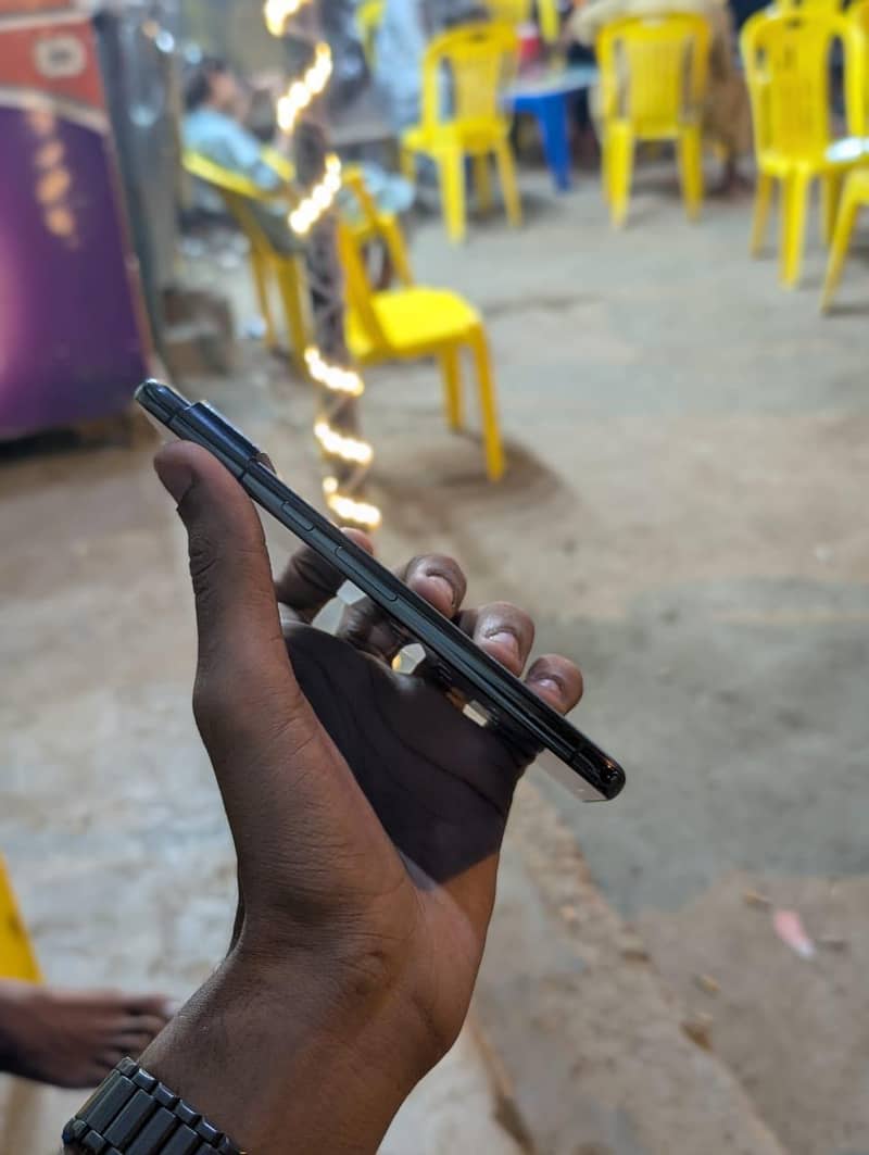 Google Pixel 8 Pro 2