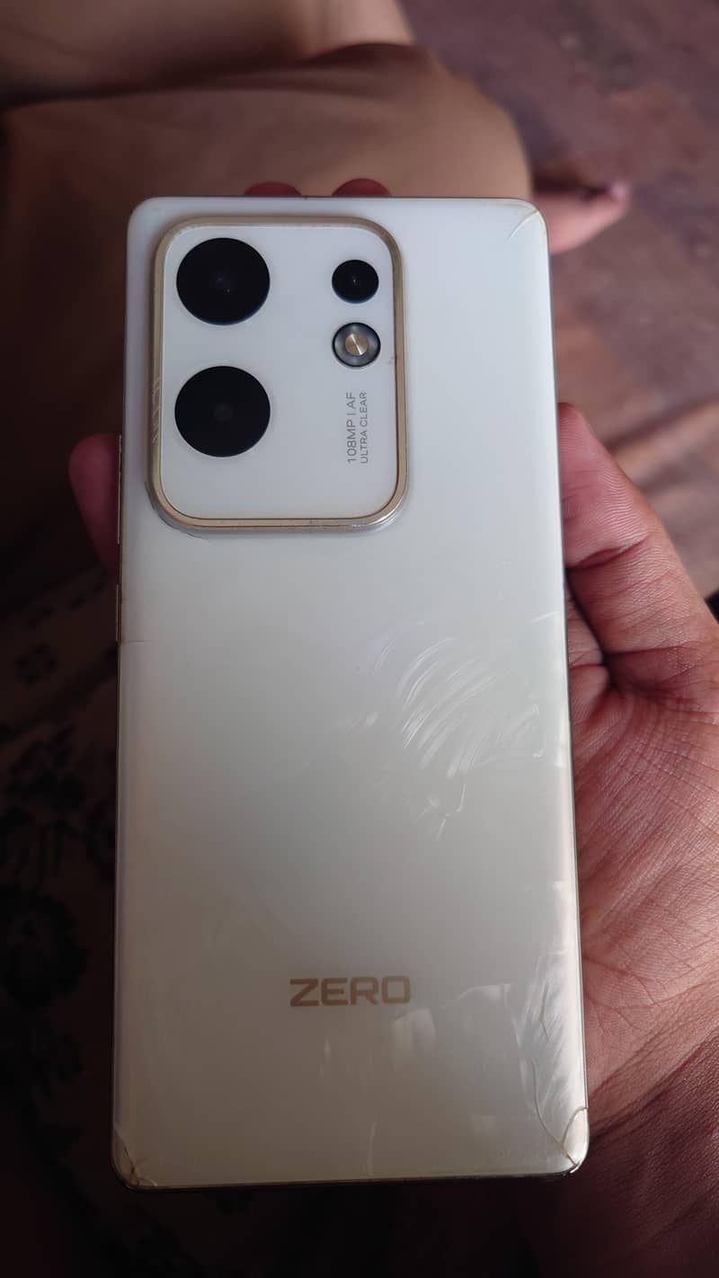 Infinix Zero 30 6
