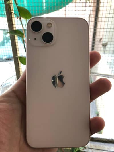 Apple iPhone 13