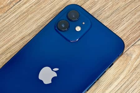 Apple iPhone 12