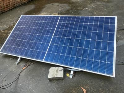 SOLAR PLATE 585 WATT BRAND NEW