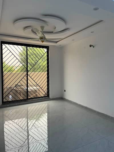 8 Marla Lower Portion For Rent In Block C Phase 2 Bahria Orchard Raiwind Road Lahore