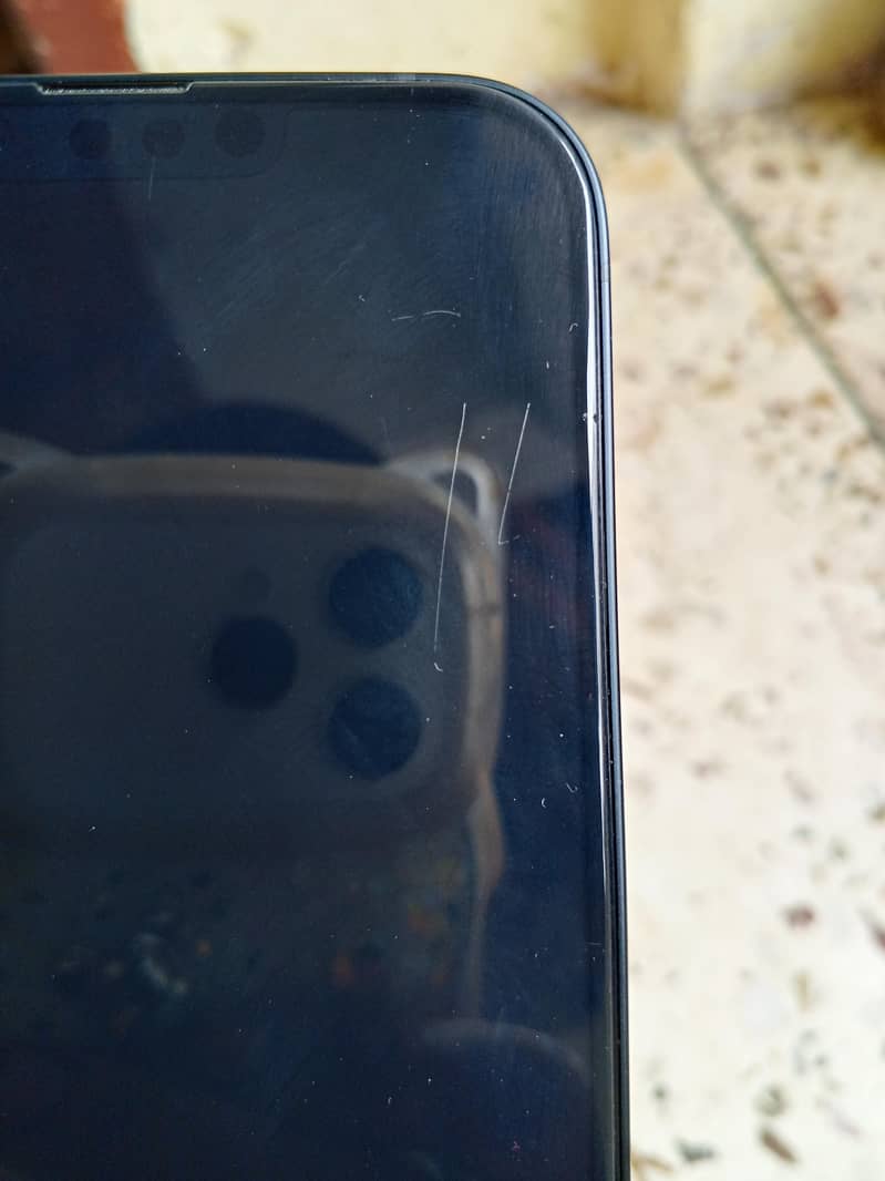 Apple iPhone 14 plus 3