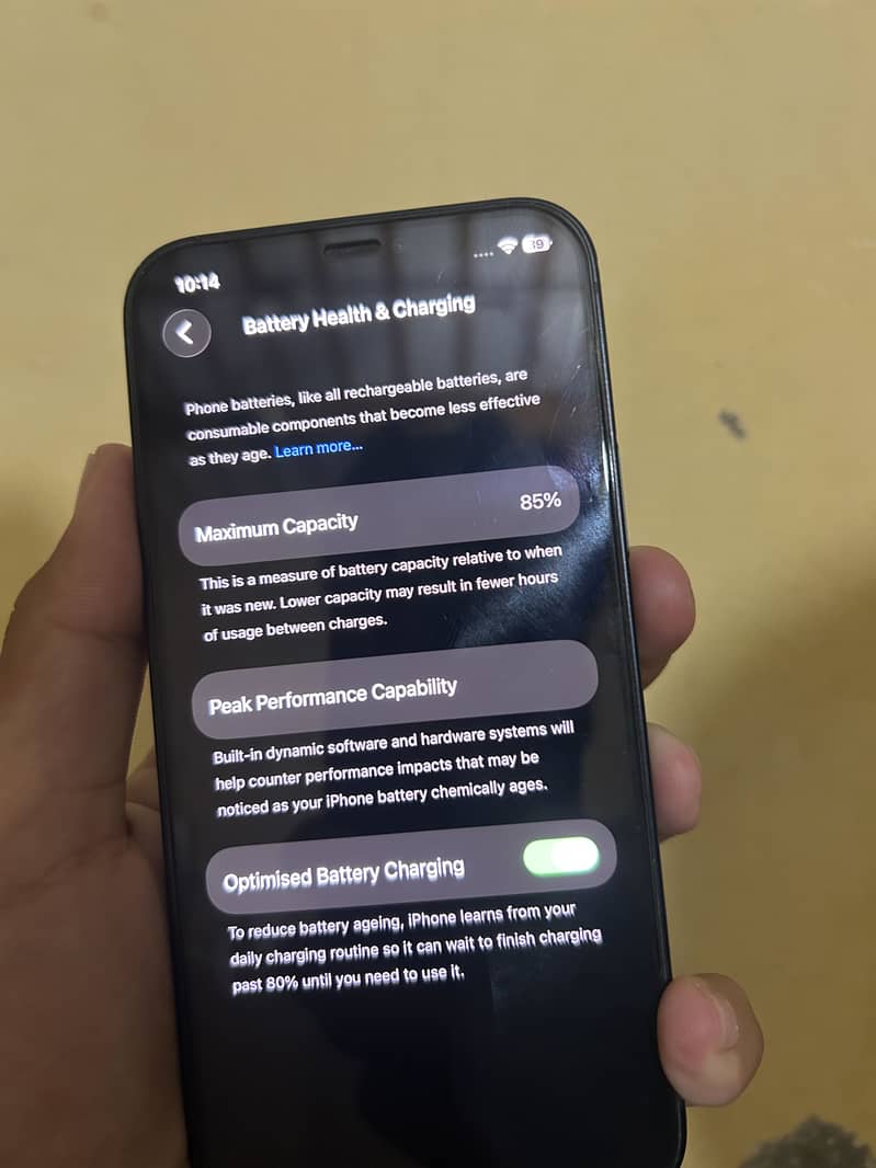 Apple iPhone 12 3