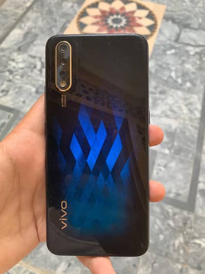 Vivo S1