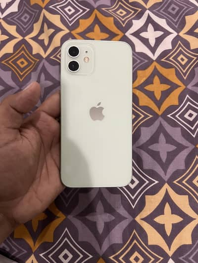 Apple iPhone 12