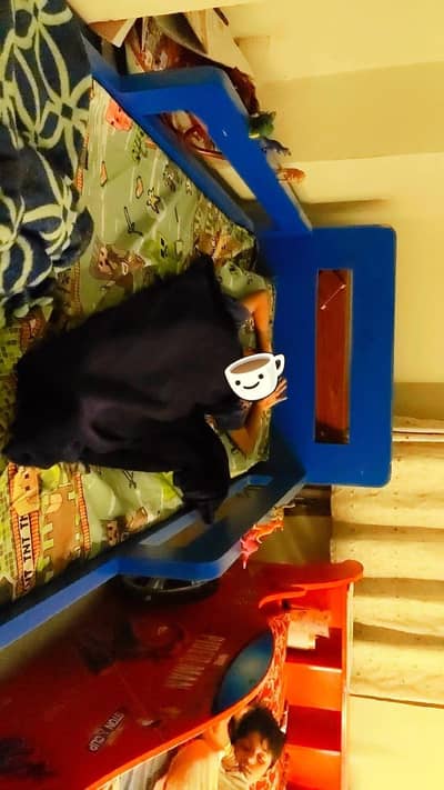 solid kids bed