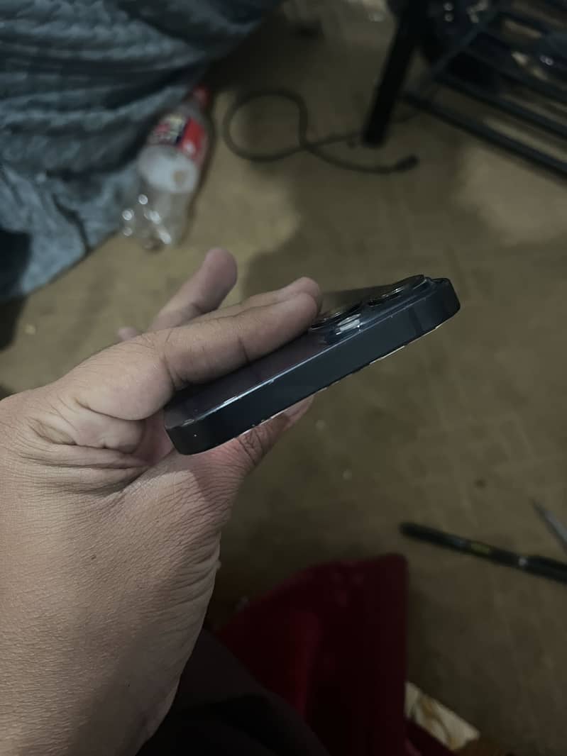 Apple iPhone 14 plus 4