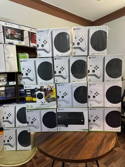  XBOX SERIES S — LIKE NEW 