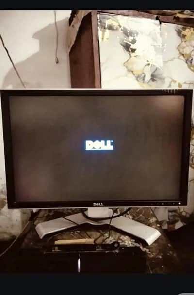 23 inches LCD dell
