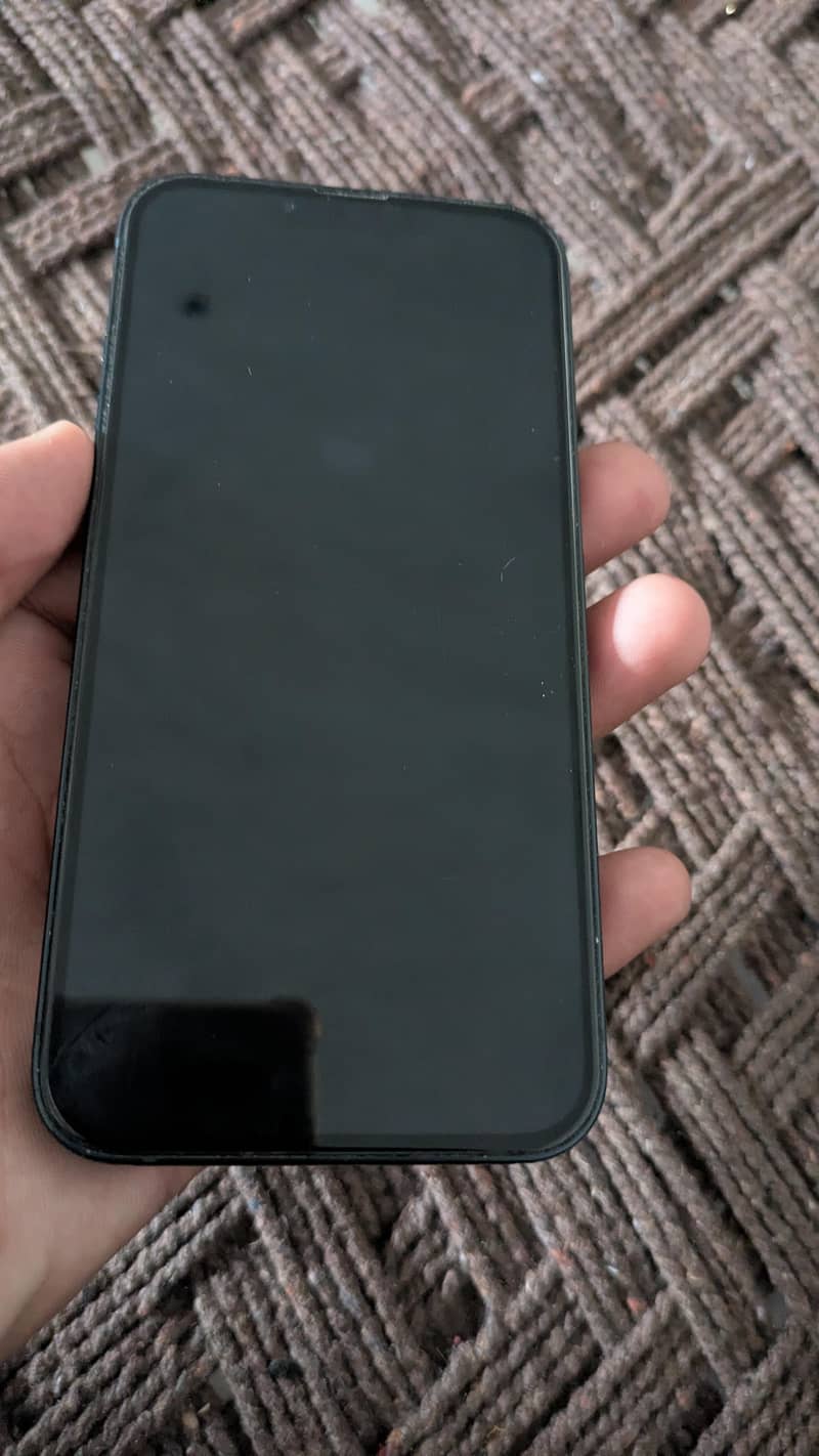 Apple iPhone 13 1