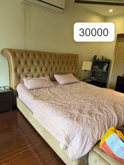 wooden bed set/side tables/bed dressing/bedroom furniture