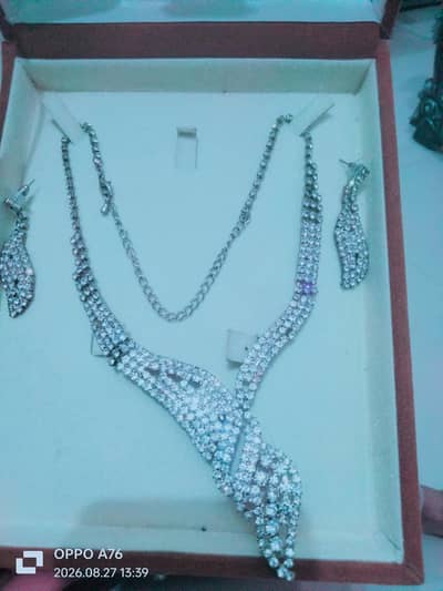 Dubai silver tone elegant necklace set with earrings