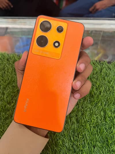 Infinix Note 30