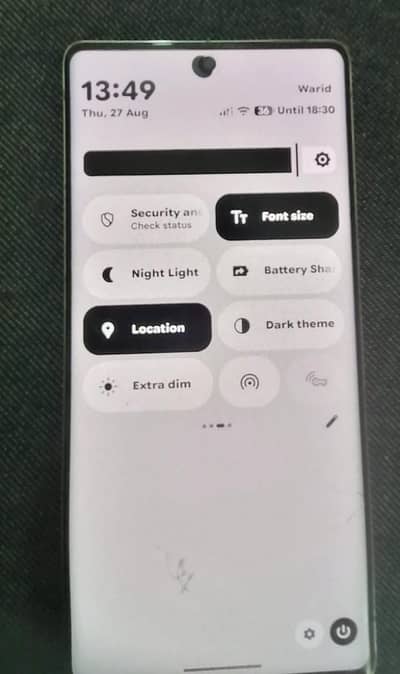pixel 7pro gelas break or dot use krny me koi masla. ni hai ok hai