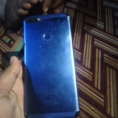 Honor 7C