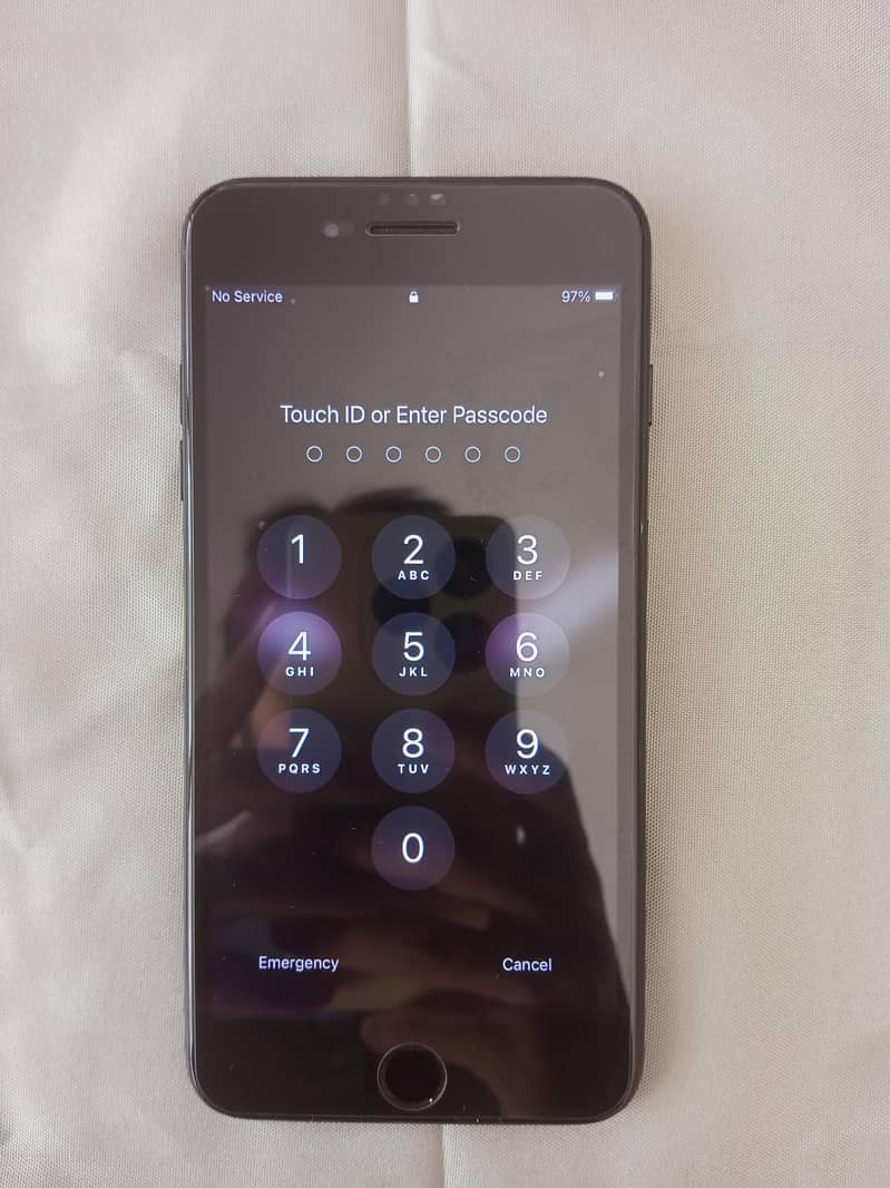 Apple iPhone 7 Plus 5