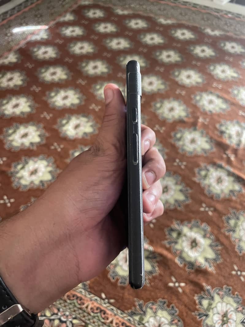 Google Pixel 6a 5