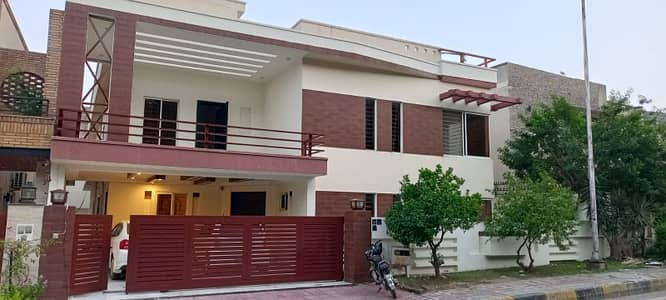 3 Bedroom Ground Portion On Stunning Location Bahria Town Phase 4