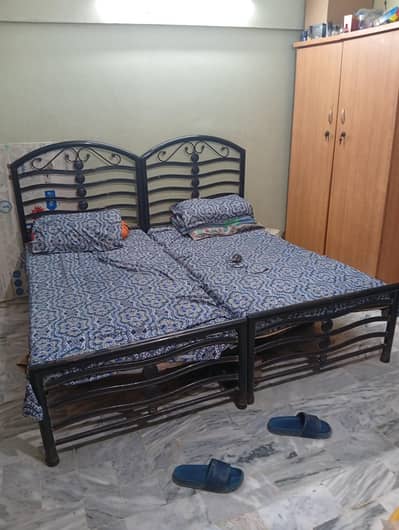 Rid iron two single bed with mattress