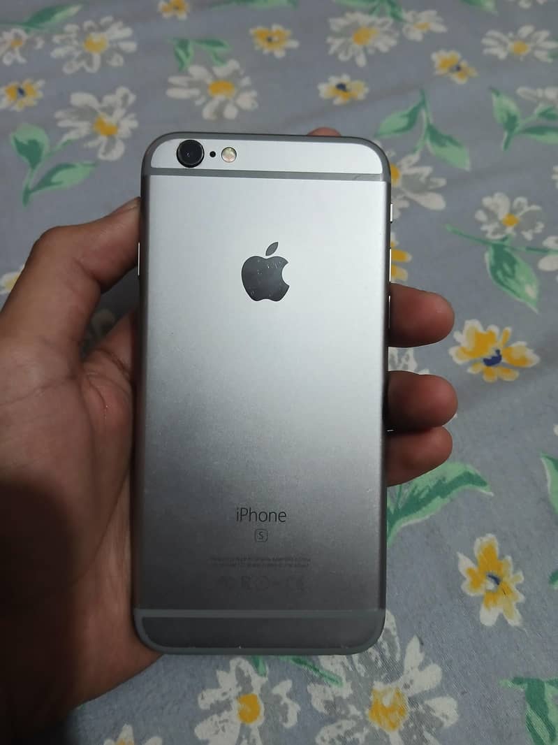 Apple iPhone 6S 4