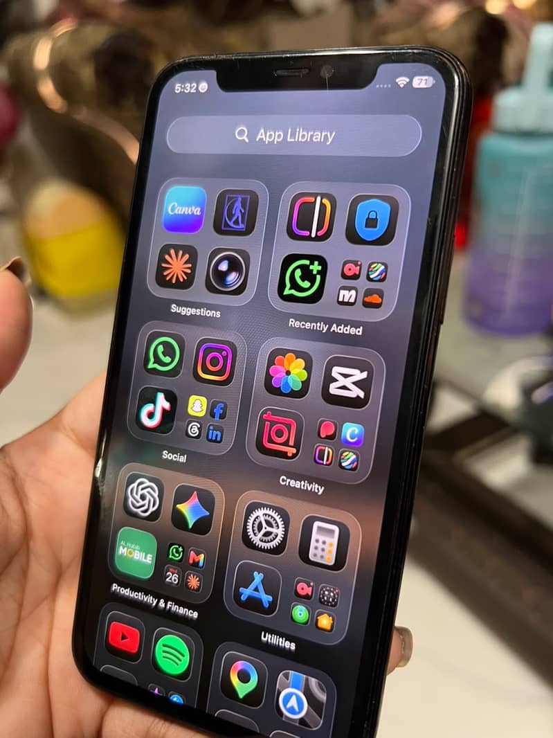 Apple iPhone 11 Pro 0