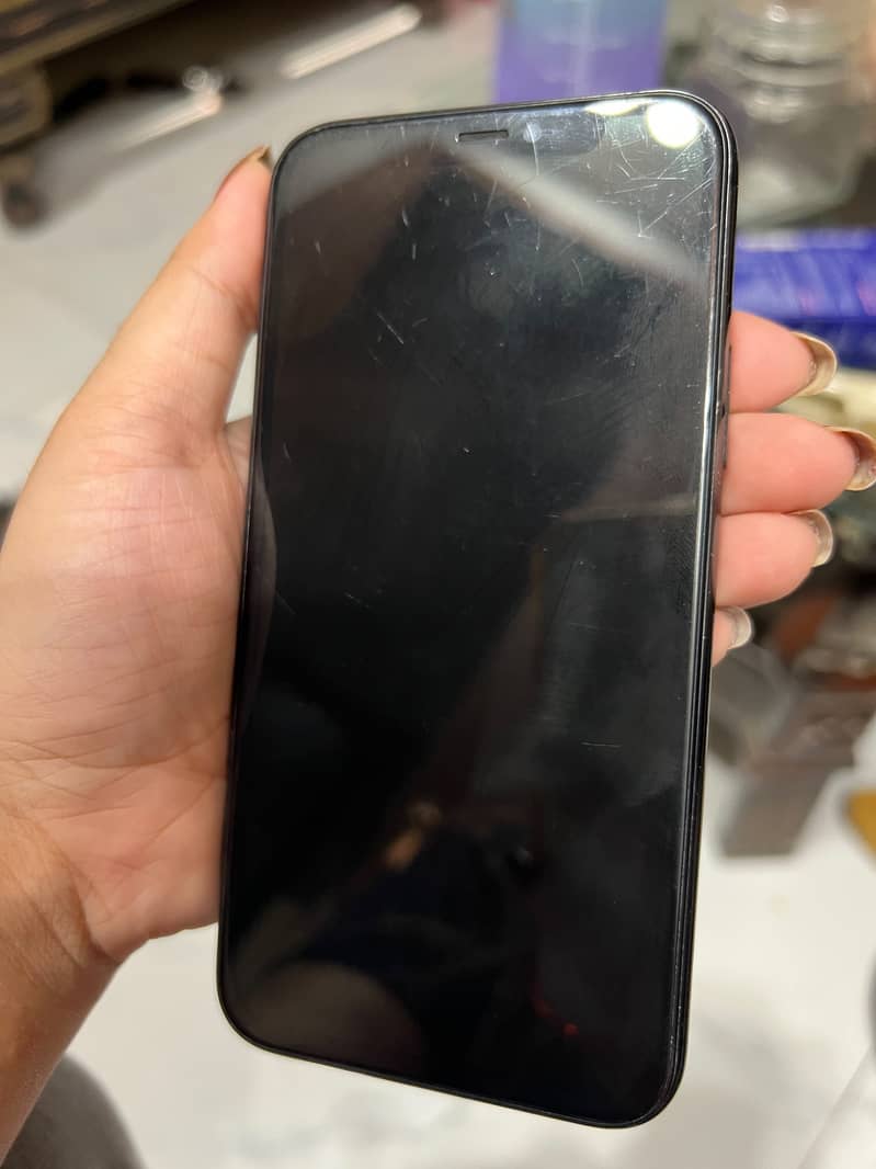 Apple iPhone 11 Pro 6