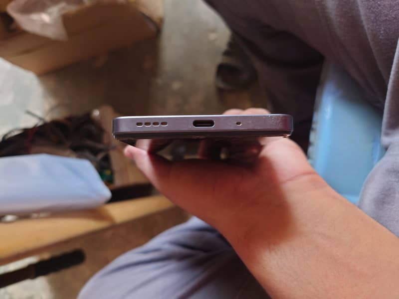Realme C75 4