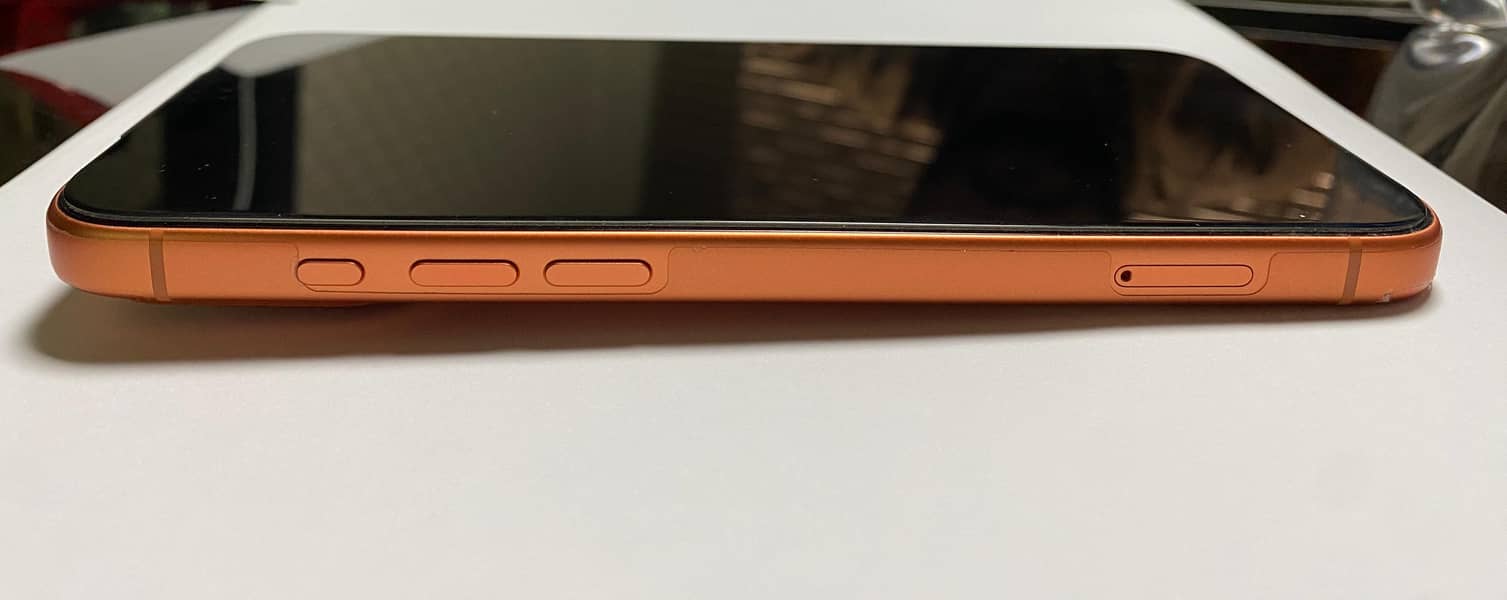 Apple iPhone 17 Pro Max 5