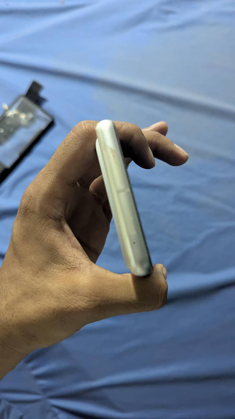 Google Pixel 7 5