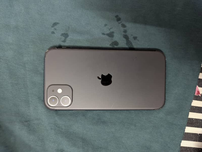 Apple iPhone 11 0