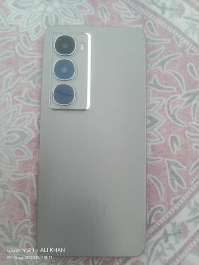 Itel City 100