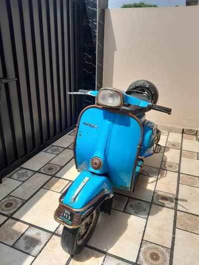 Vespa model 1975