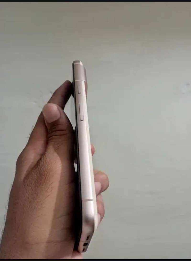Google Pixel 8 3
