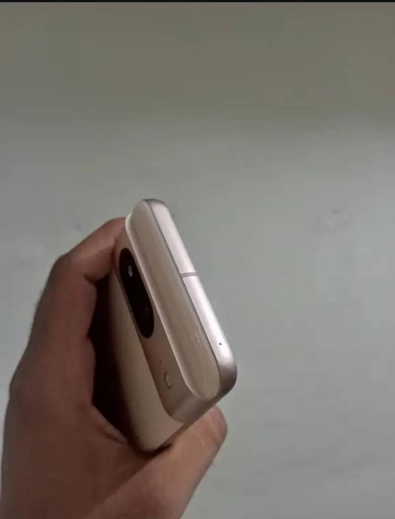 Google Pixel 8 6