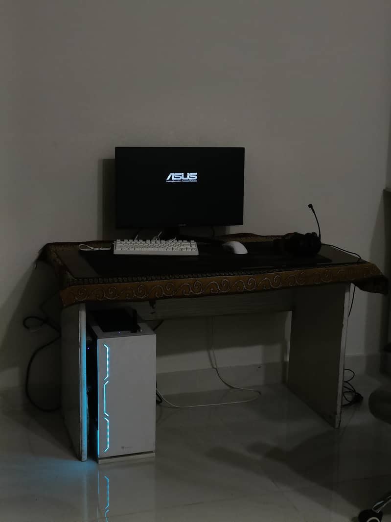 Gaming Setup with Peripherals 1