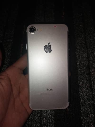 Apple iPhone 7
