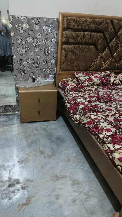 BED FOR SALE WITH MATTRESS