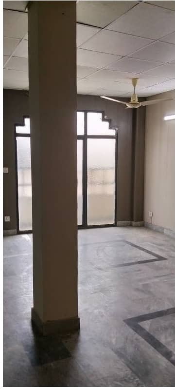 Brand New Office Area 920 Square Feet Available For Rent In Gulberg 3 Lahore