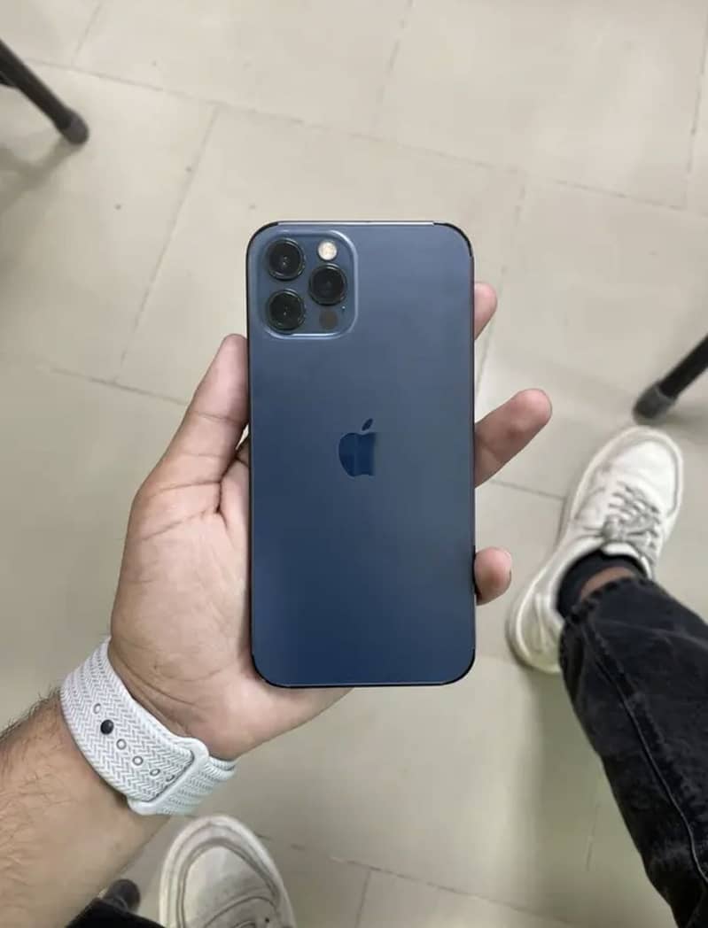 iPhone 12 pro 4