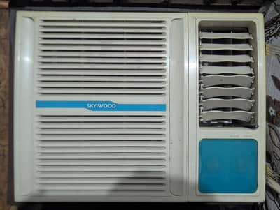 SKYWOOD Window AC