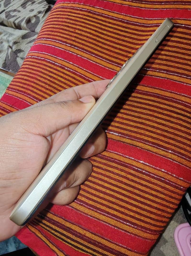 Realme Note 70 3